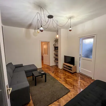 Apartment Two Bedroom Near Slavija Square Belgrade